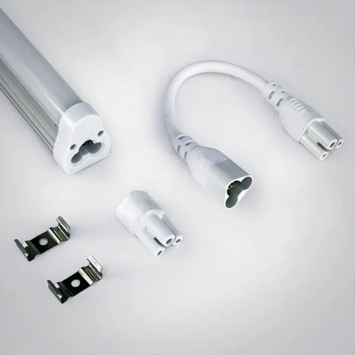 38115L/C LED TUBE 117cm 15w CW 100-240V