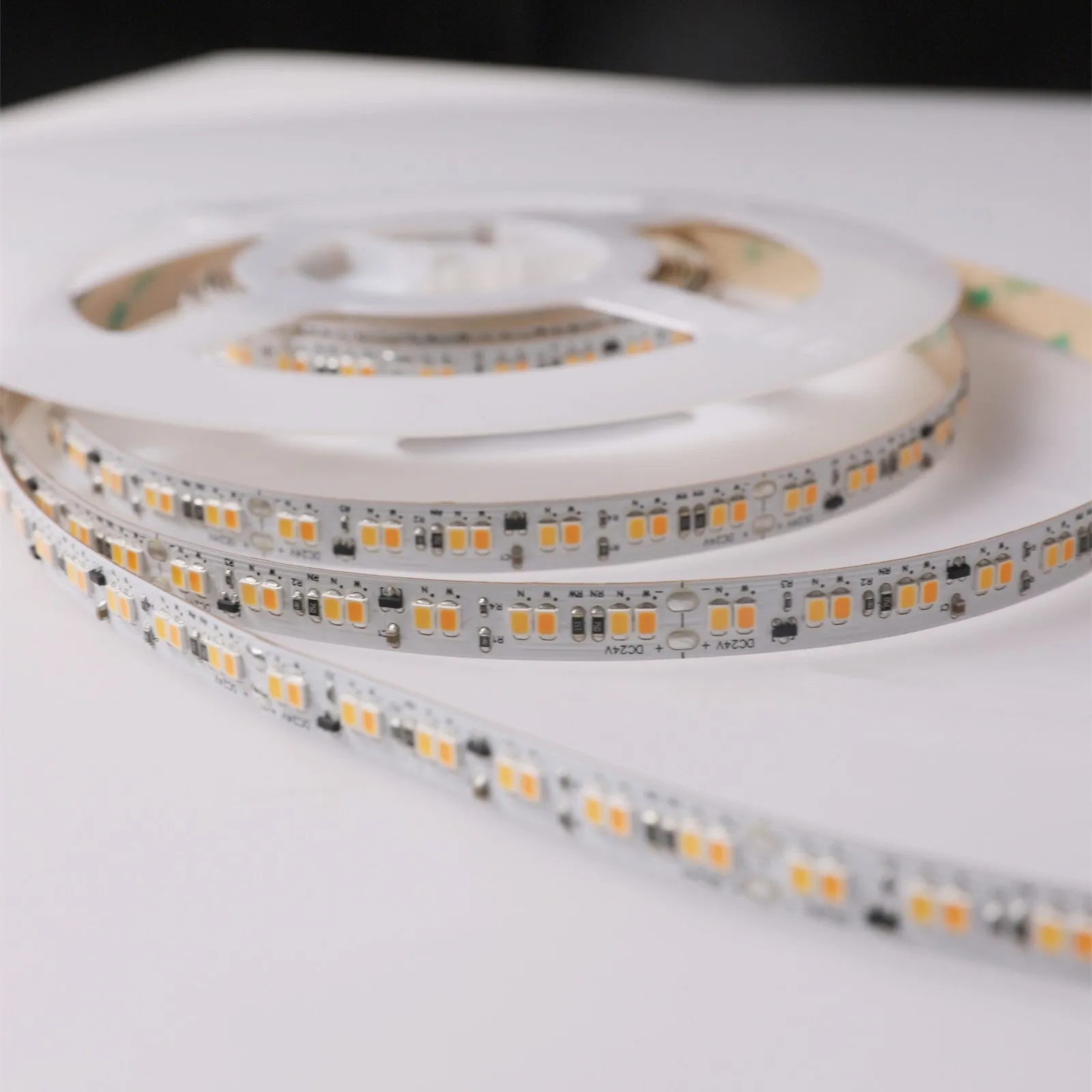 CRI-MAX™ CRI 95  Dim to Warm LED Flexible Strip 1800K-3000K - Human Centric Lighting - 5m/Reel
