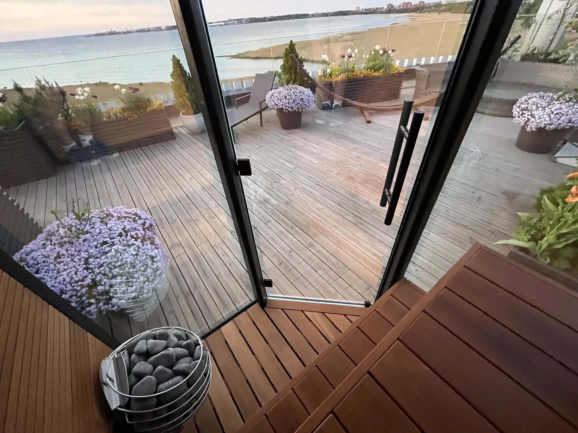 Haljas Hele Mini Glass Sauna