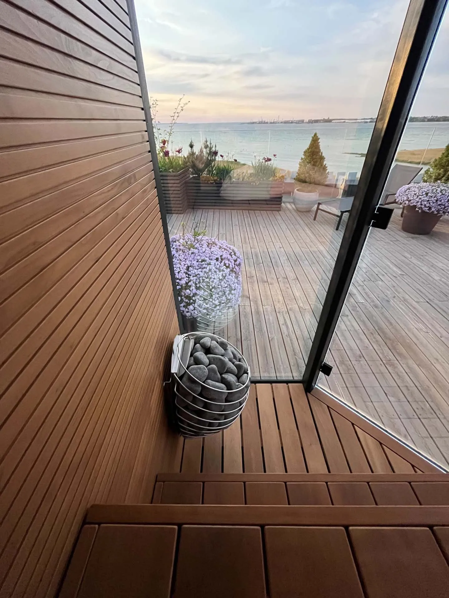 Haljas Hele Mini Glass Sauna