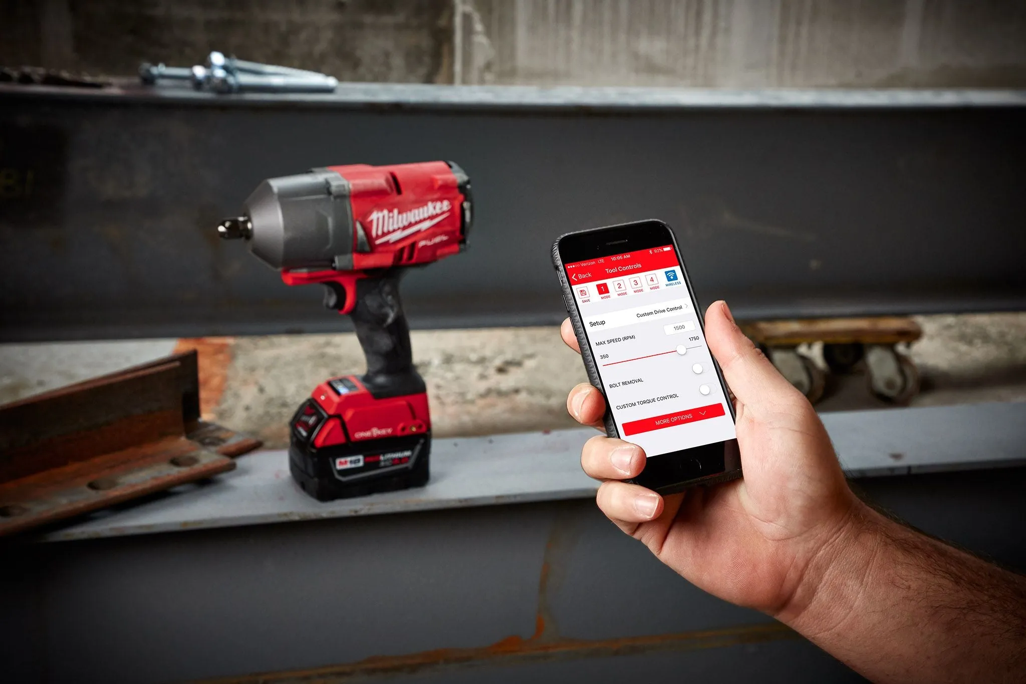 Impact Wrench - Milwaukee M18 FUEL™ w/ ONE-KEY™ High Torque Impact Wrench 1/2" Pin Detent Kit, 2862-22
