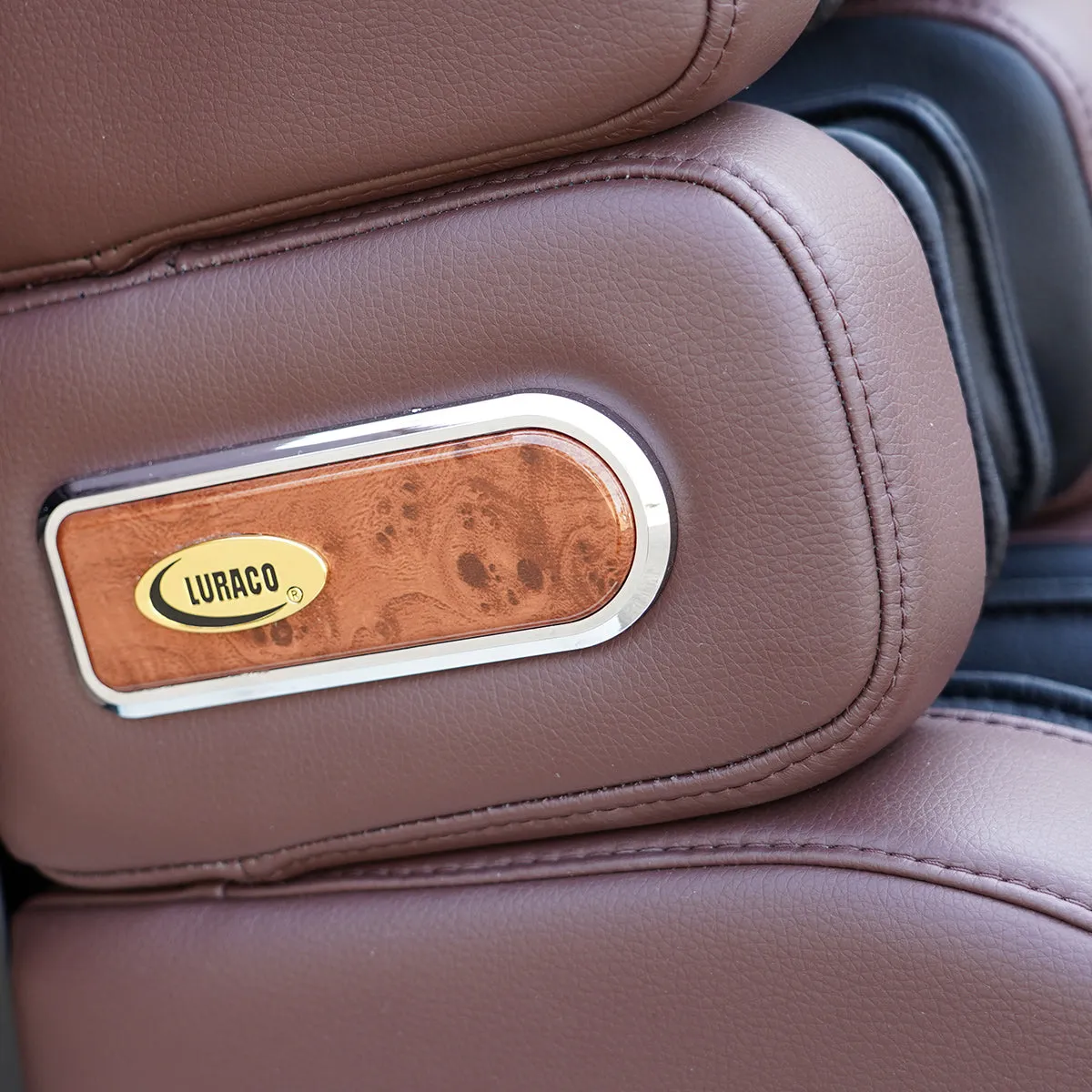 Luraco i9 Max Plus Special Edition Medical Massage Chair