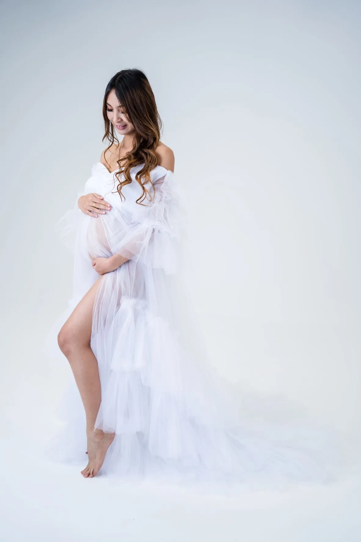 Maternity Photoshoot Dresses - Penny - White Tulle Gown