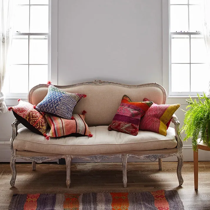 Woven Pillow 86L
